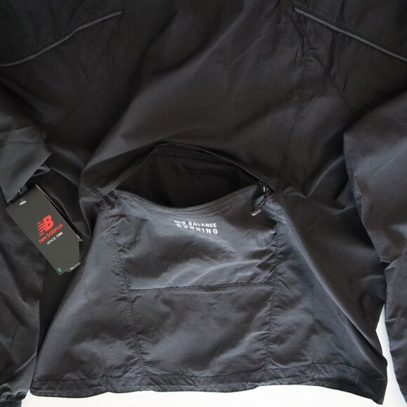 New Balance WJ21264 Women Sz S Black Impact Run Lightweight Packable Jacket - Picture 5 of 7